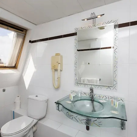 旅行者酒店 - 里昂火车站 酒店