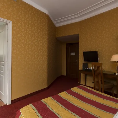 Viator - Gare De Lyon Hotel 3*