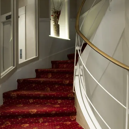 酒店 旅行者酒店 - 里昂火车站 3*