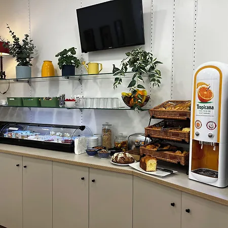 旅行者酒店 - 里昂火车站 酒店