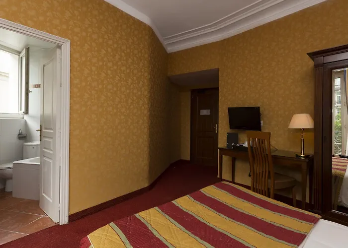 Viator - Gare De Lyon Hotel 3*